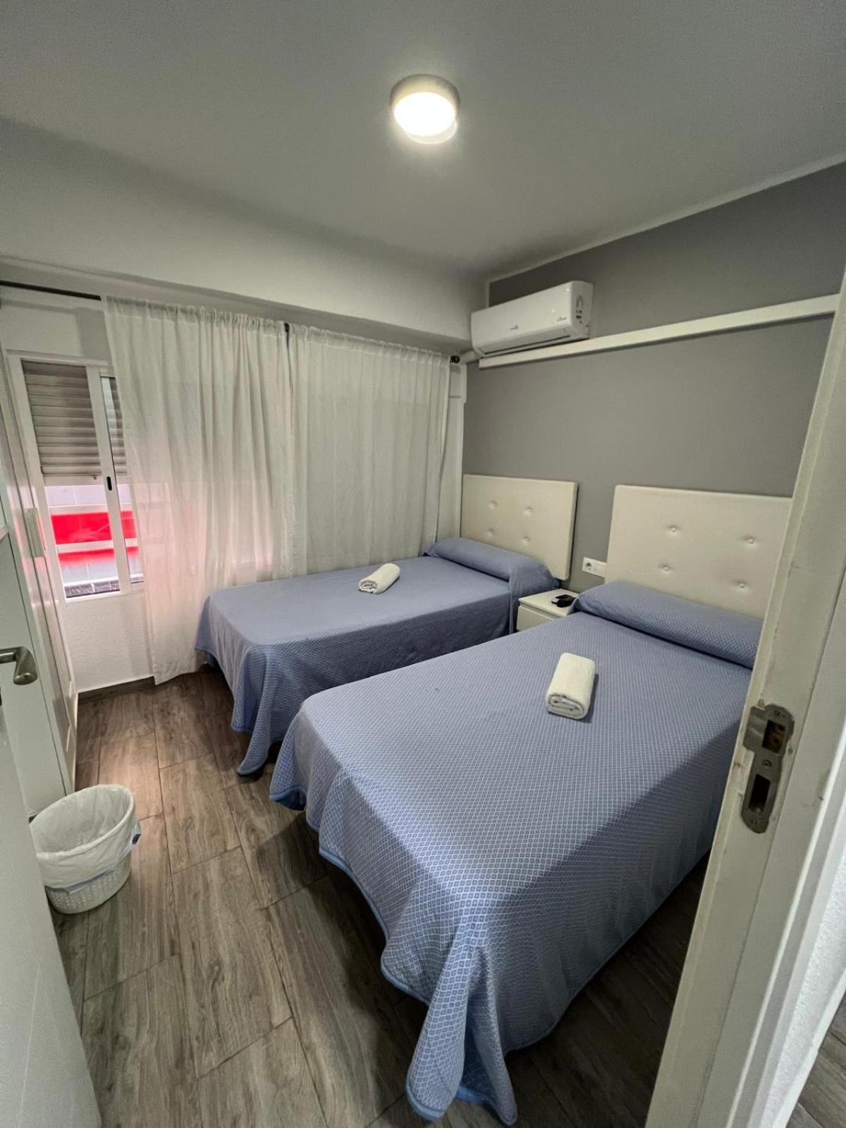 Guesthouse Central アリカンテ エクステリア 写真