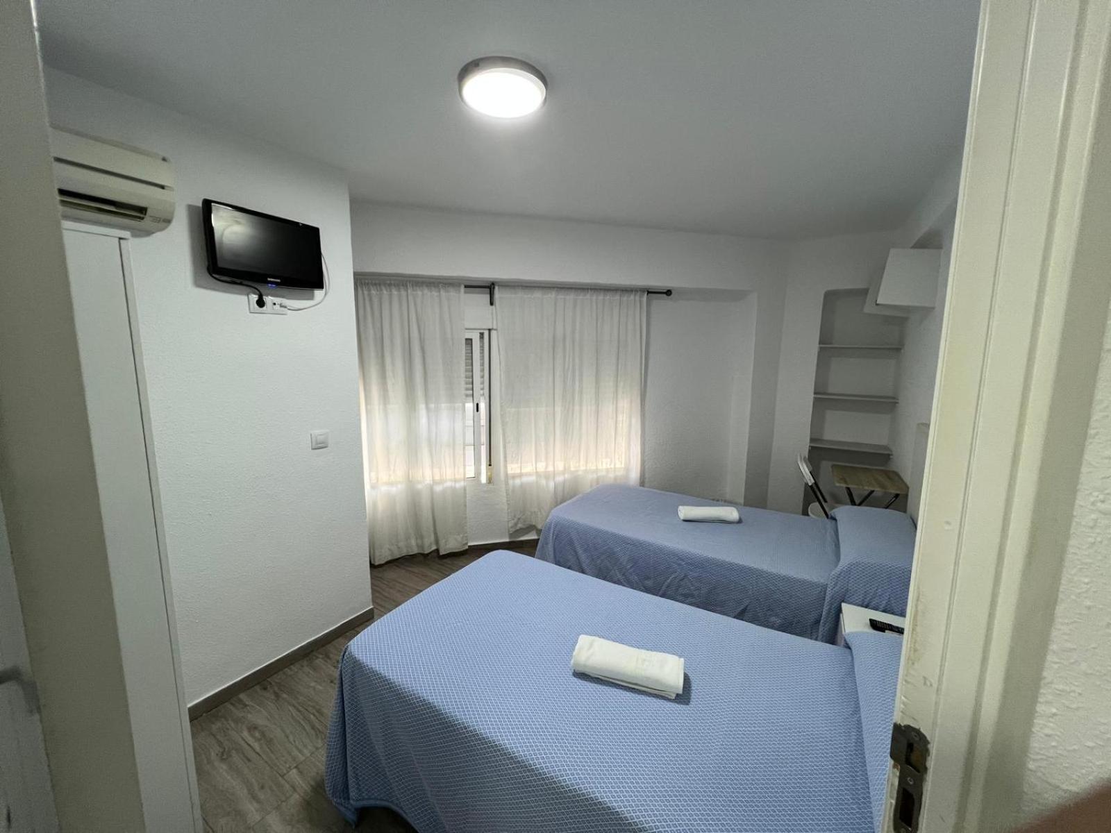 Guesthouse Central アリカンテ エクステリア 写真